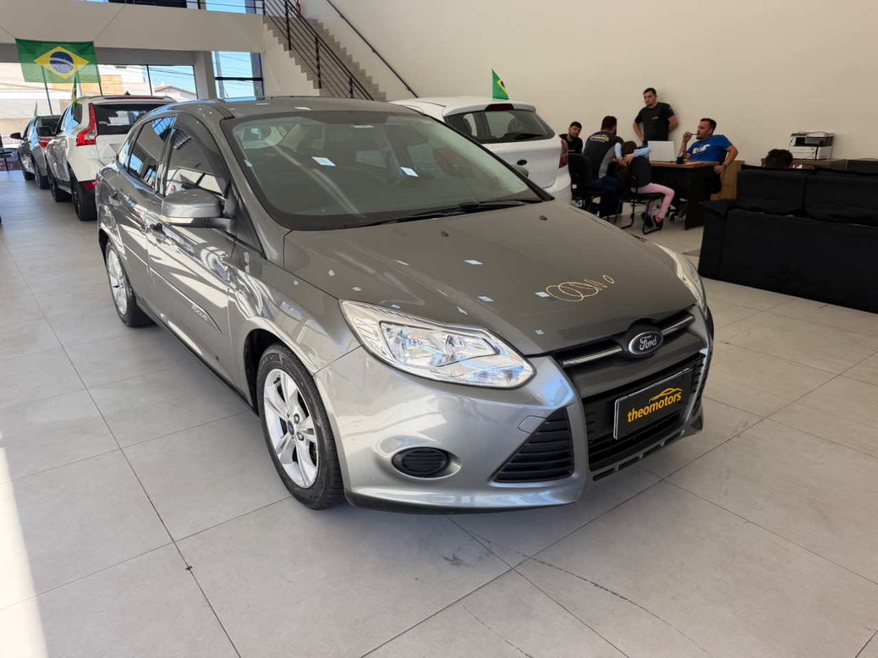 FORD Focus Sedan 2.0 16V 4P FLEX SE POWERSHIFT AUTOMÁTICO
