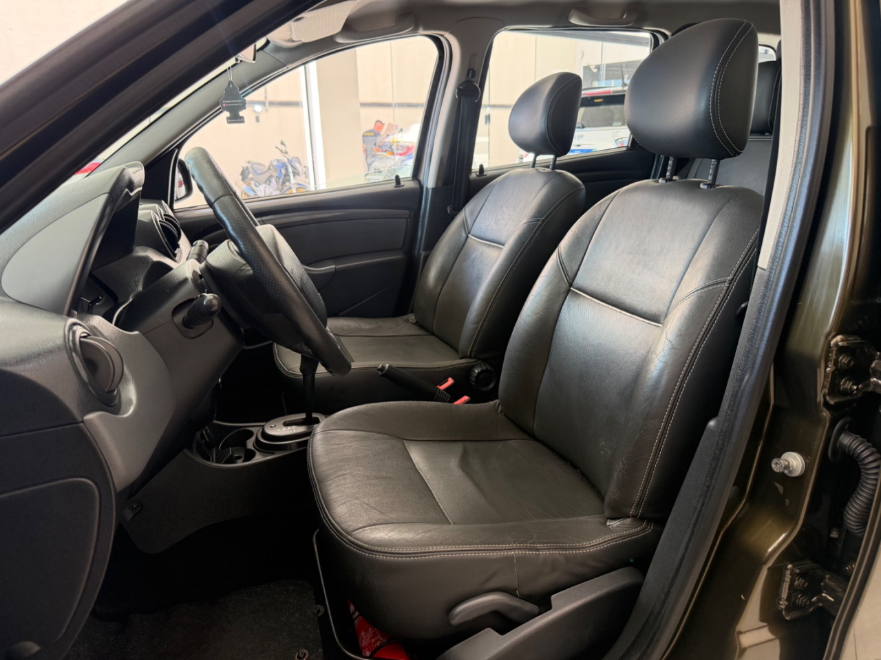 RENAULT Duster 2.0 16V 4P FLEX TECH ROAD AUTOMÁTICO