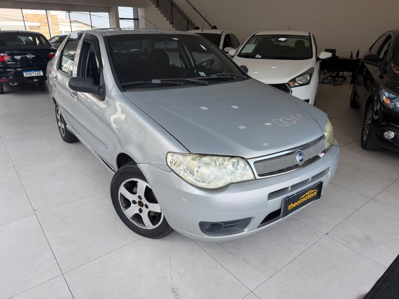 Siena 1.8 4P HLX FLEX