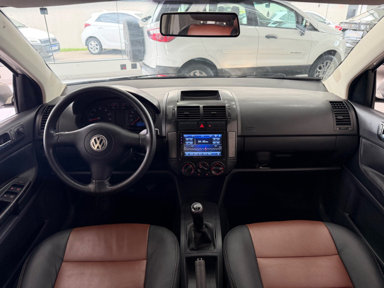 VOLKSWAGEN Polo Sedan 1.6 4P