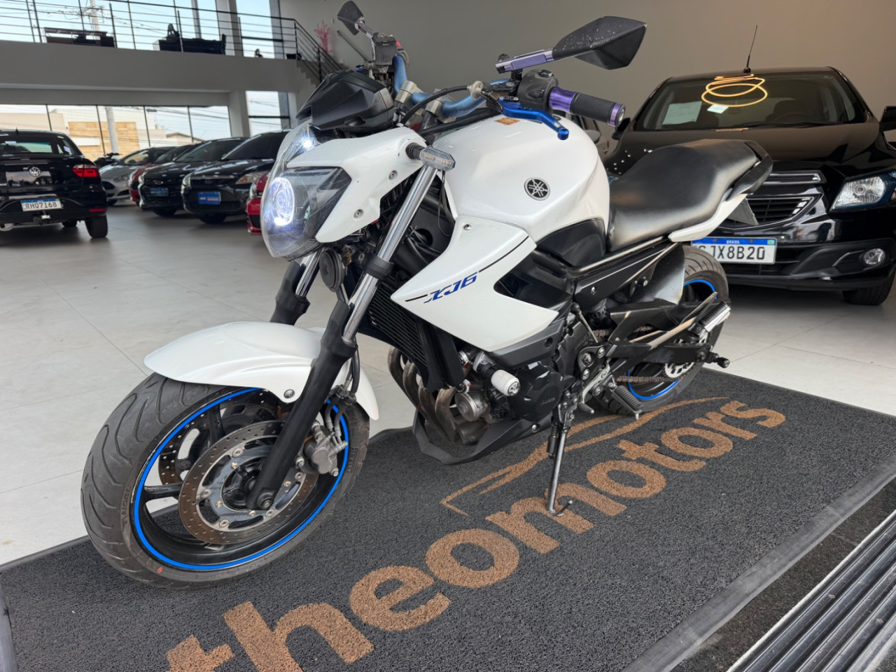YAMAHA XJ6 600 N