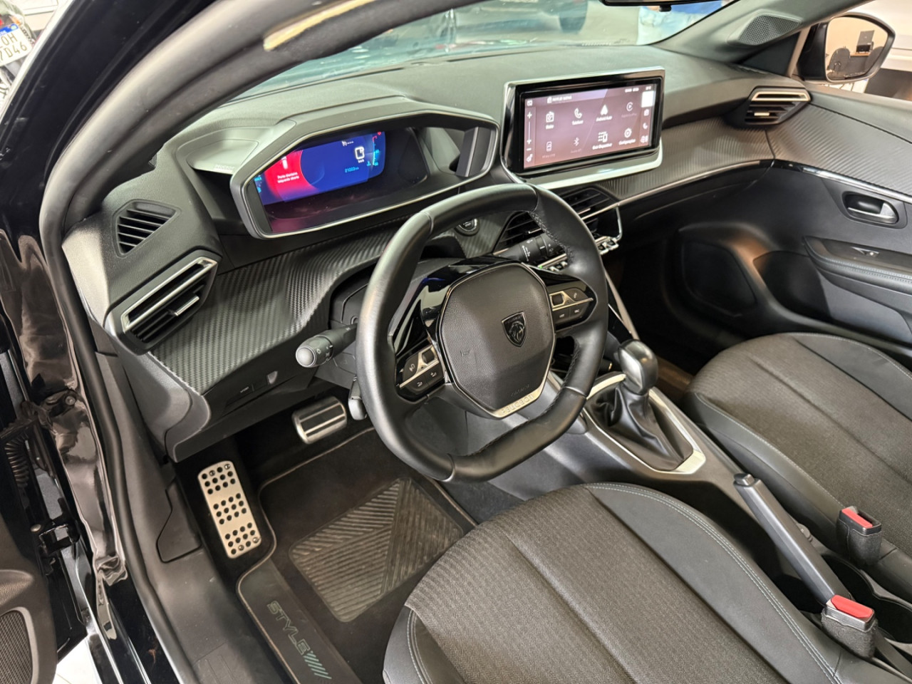 PEUGEOT 208 1.0 4P FLEX FIREFLY STYLE