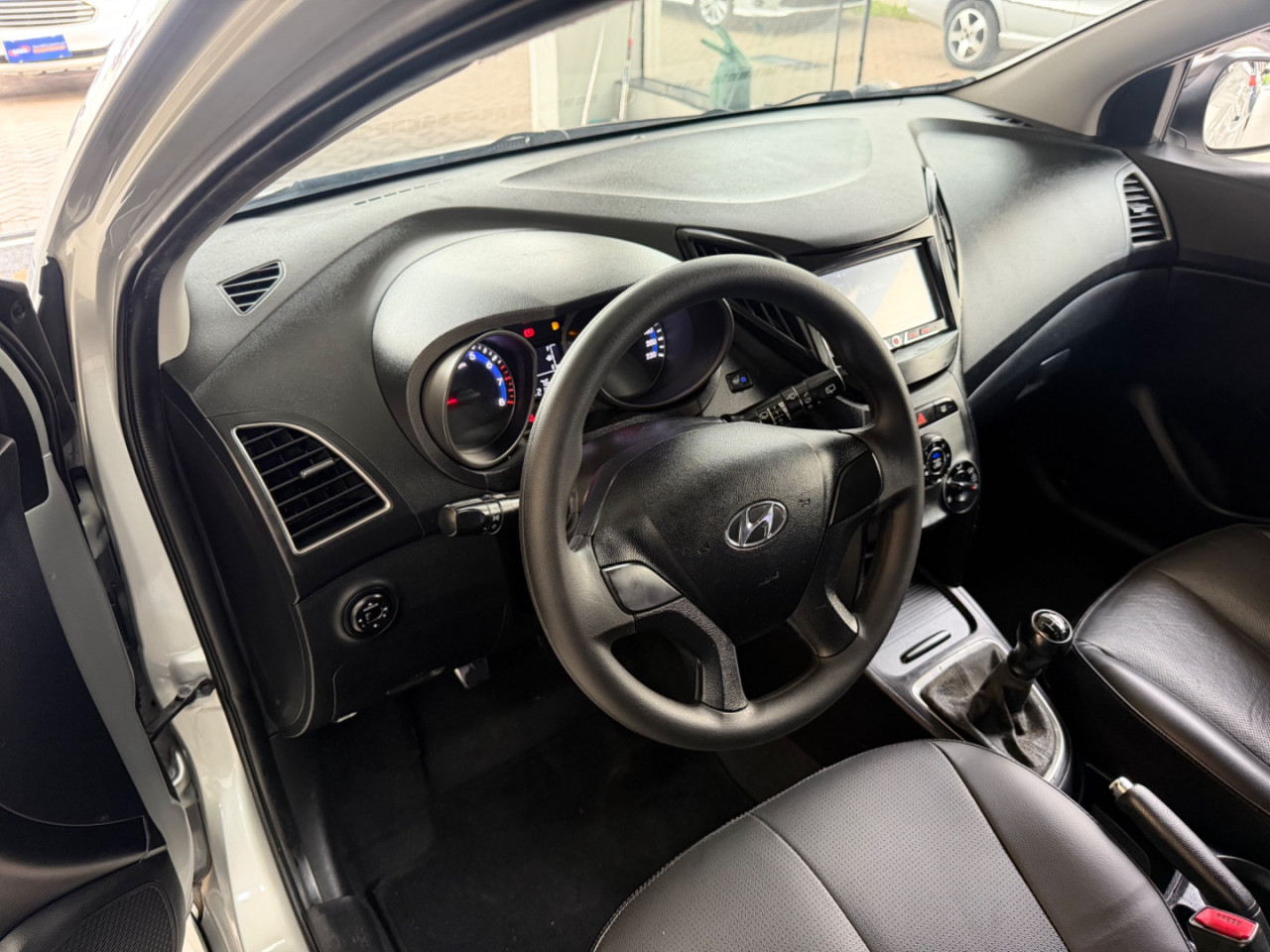 HYUNDAI HB 20 Hatch 1.0 12V 4P FLEX SPICY