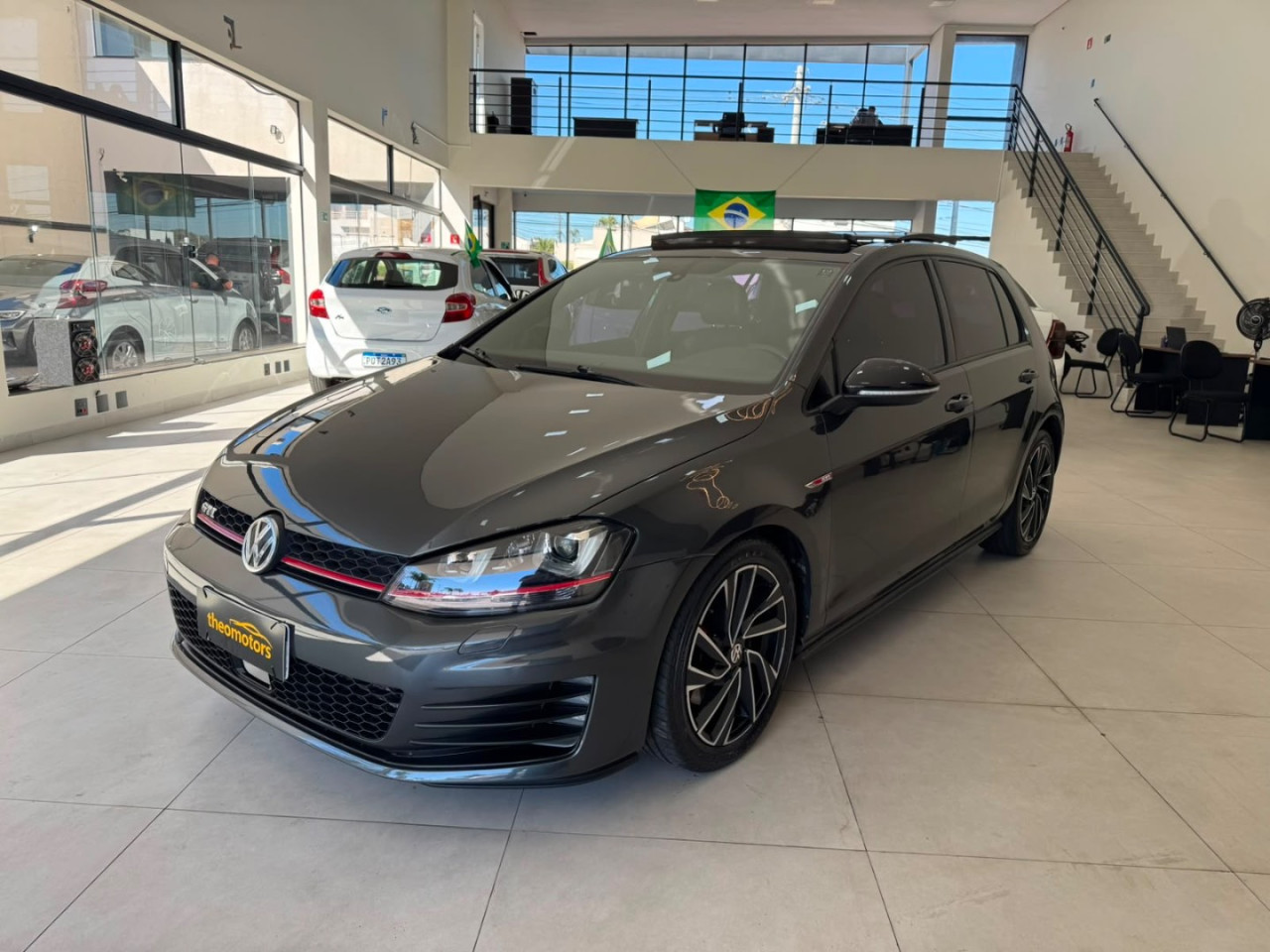 VOLKSWAGEN Golf 2.0 GTI TURBO AUTOMÁTICO
