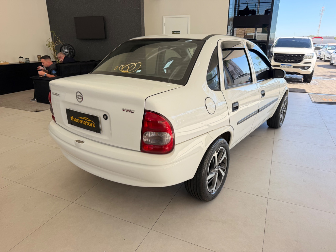 CHEVROLET Classic Sedan 1.0 4P