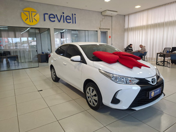 Yaris Sedan 1.5 16V 4P FLEX XL MULTIDRIVE AUTOMÁTICO CVT