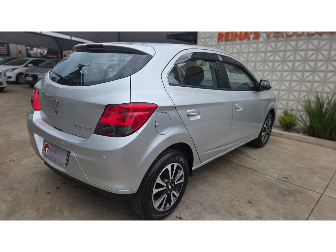 CHEVROLET Onix Hatch 1.4 4P FLEX LTZ