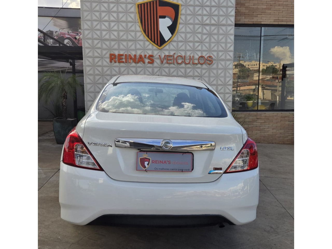 NISSAN Versa Sedan 1.6 16V 4P UNIQUE FLEX XTRONIC AUTOMÁTICO CVT