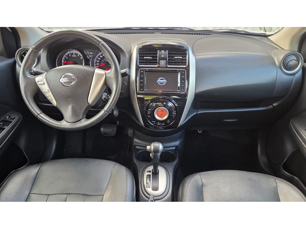NISSAN Versa Sedan 1.6 16V 4P UNIQUE FLEX XTRONIC AUTOMÁTICO CVT