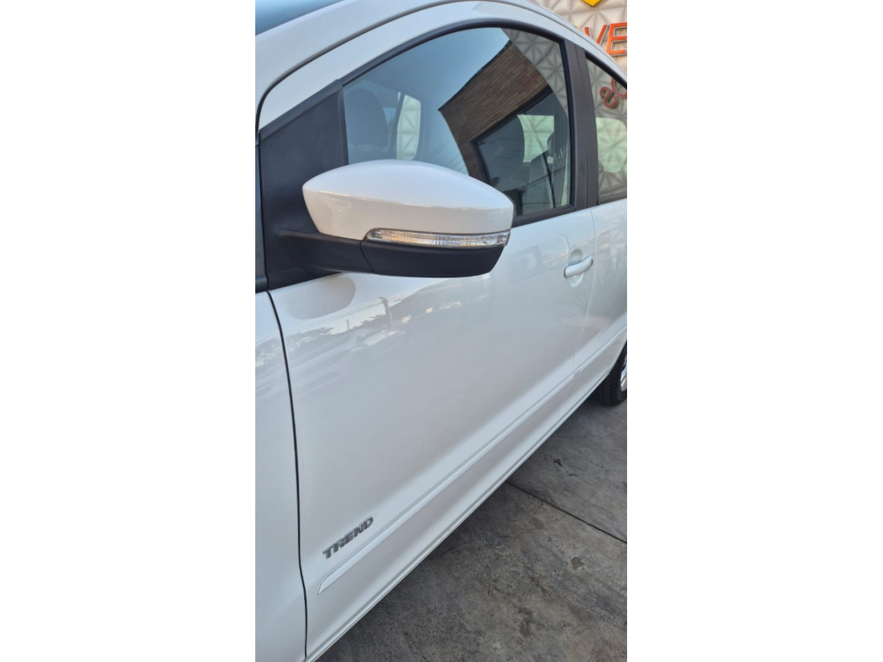 VOLKSWAGEN Fox 1.6 4P TREND FLEX