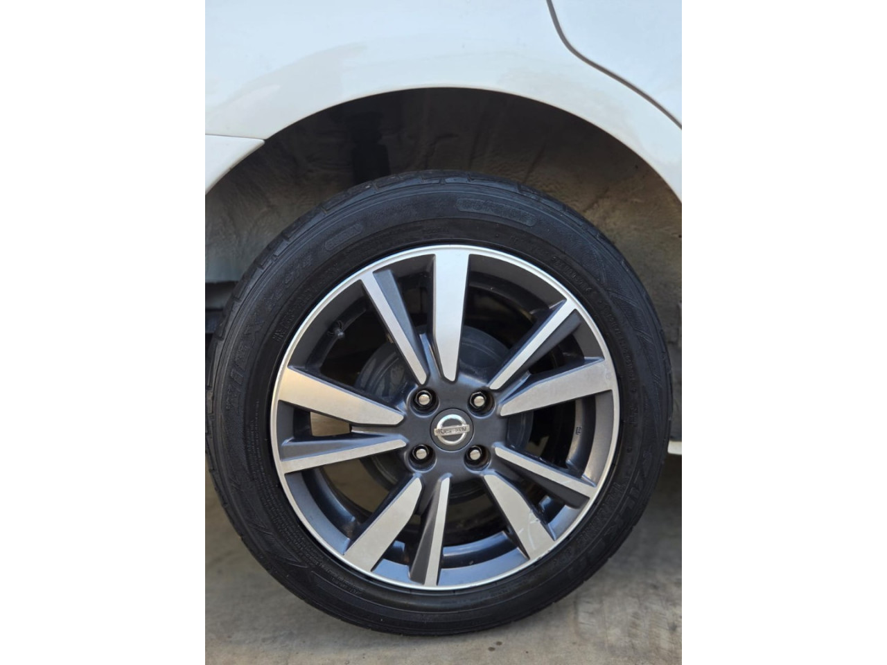 NISSAN Versa Sedan 1.6 16V 4P UNIQUE FLEX XTRONIC AUTOMÁTICO CVT