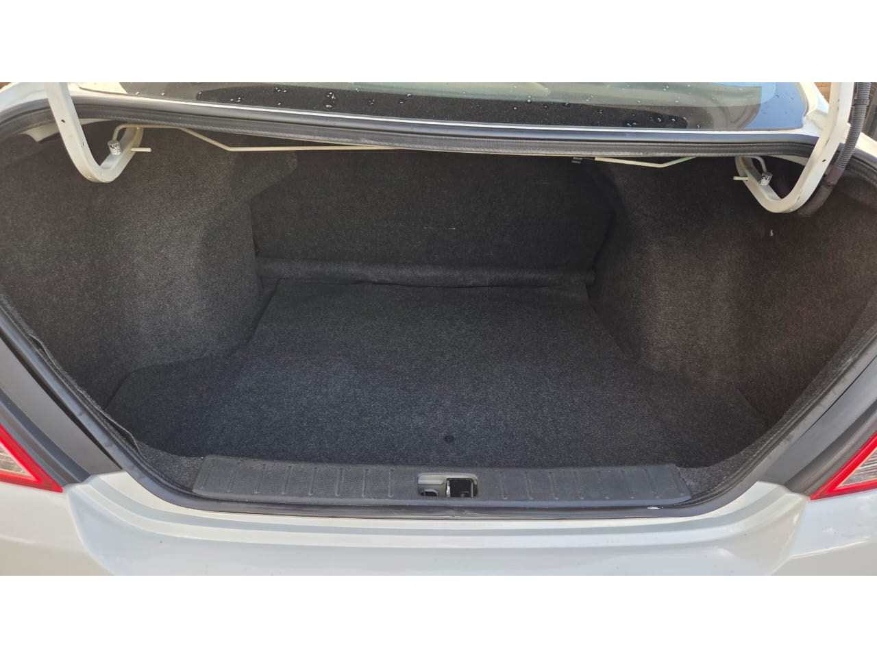 NISSAN Versa Sedan 1.6 16V 4P UNIQUE FLEX XTRONIC AUTOMÁTICO CVT