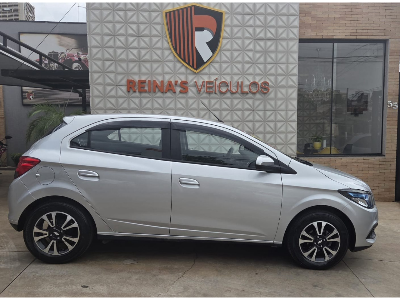 CHEVROLET Onix Hatch 1.4 4P FLEX LTZ