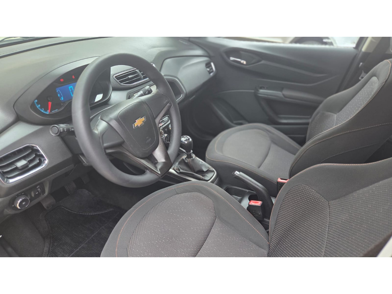 CHEVROLET Onix Hatch 1.4 4P FLEX LTZ