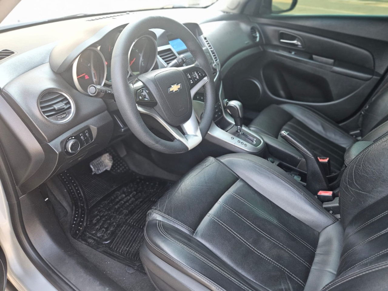 Cruze Hatch 1.8 16V 4P LT SPORT6 FLEX AUTOMÁTICO