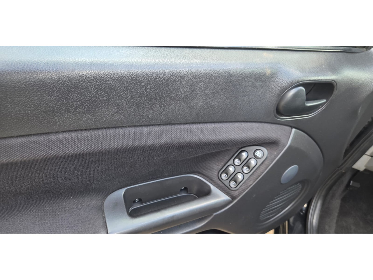 FORD Fiesta Sedan 1.0 4P SE FLEX