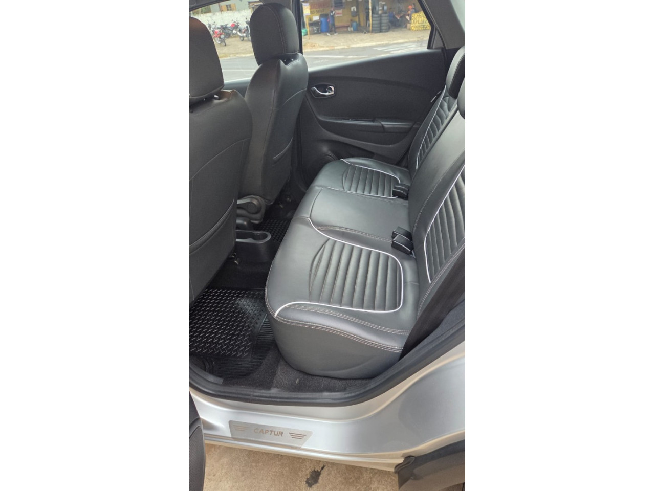 RENAULT Captur 1.6 16V 4P FLEX SCE LIFE X-TRONIC CVT