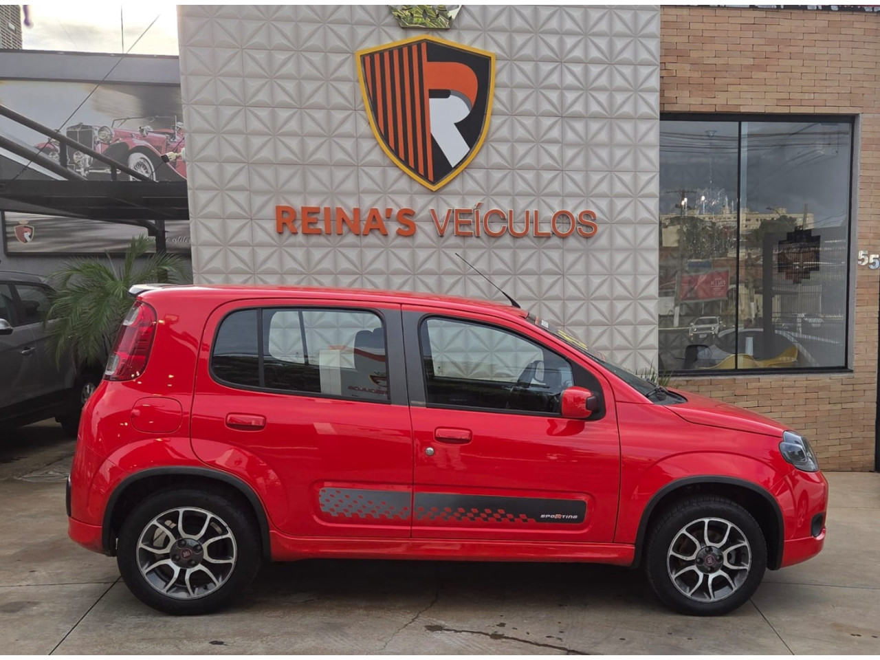 FIAT Uno 1.4 FLEX SPORTING