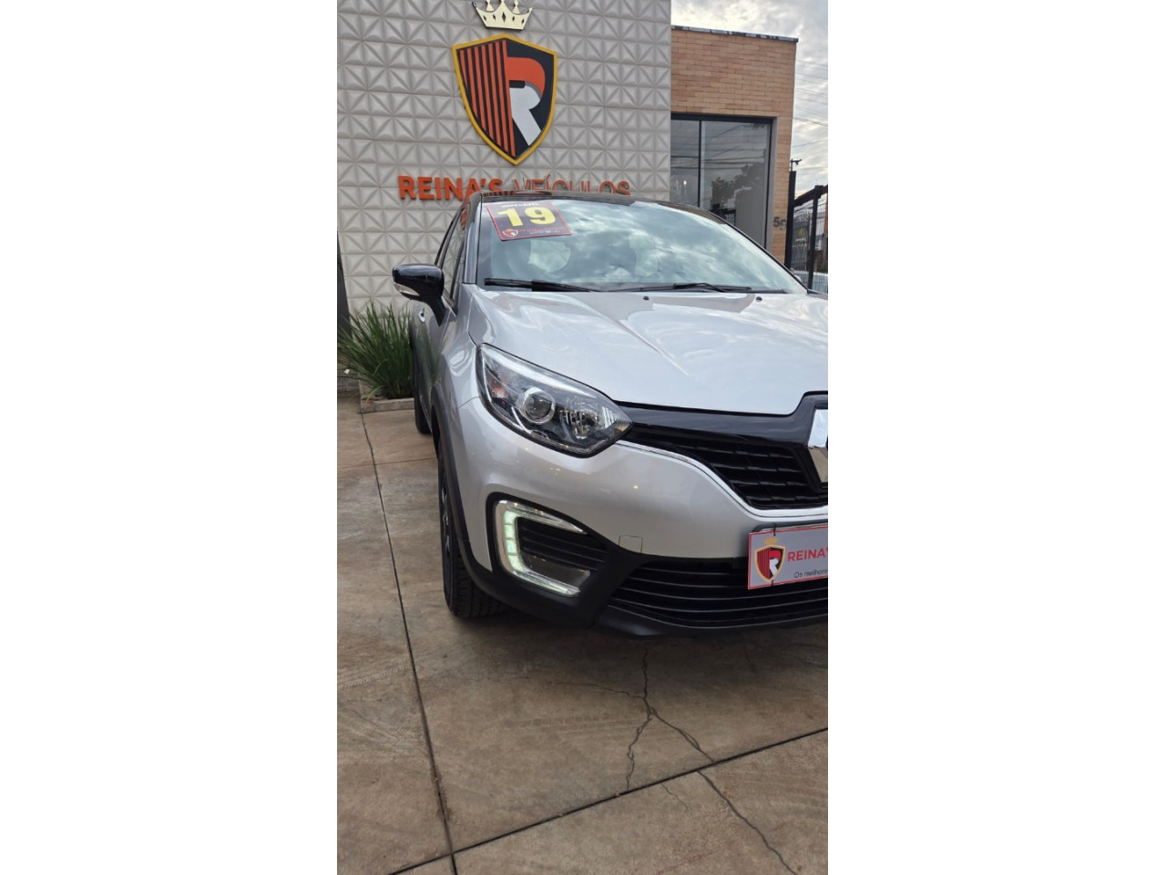 RENAULT Captur 1.6 16V 4P FLEX SCE LIFE X-TRONIC CVT