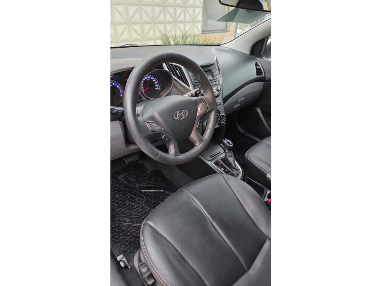 HYUNDAI HB 20 Sedan 1.6 16V 4P FLEX COMFORT AUTOMÁTICO