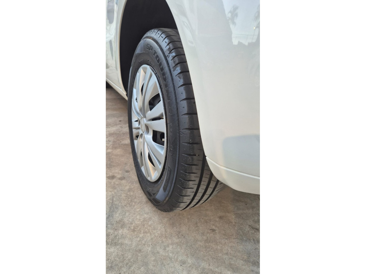 VOLKSWAGEN Gol 1.0 4P CITY