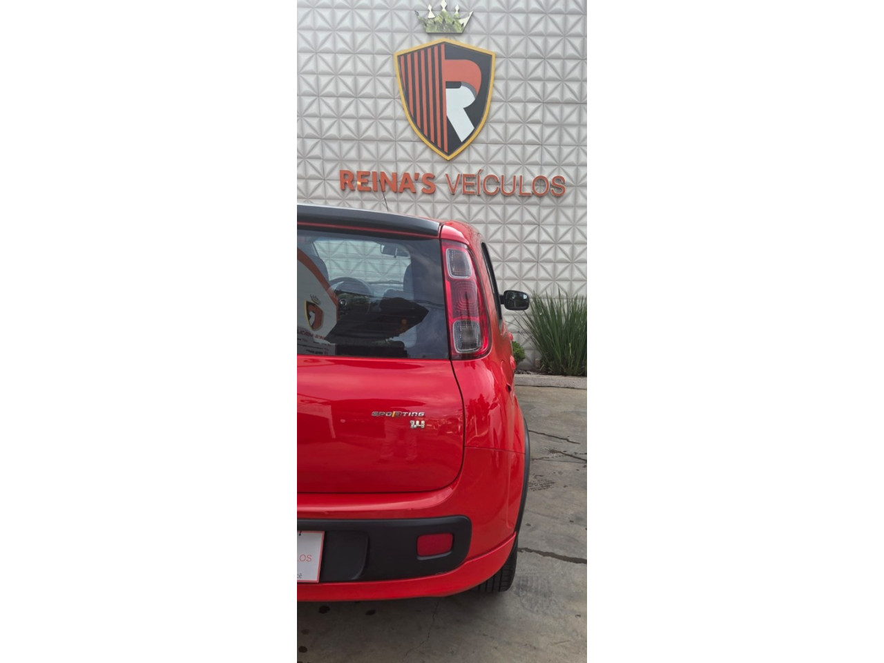 FIAT Uno 1.4 FLEX SPORTING