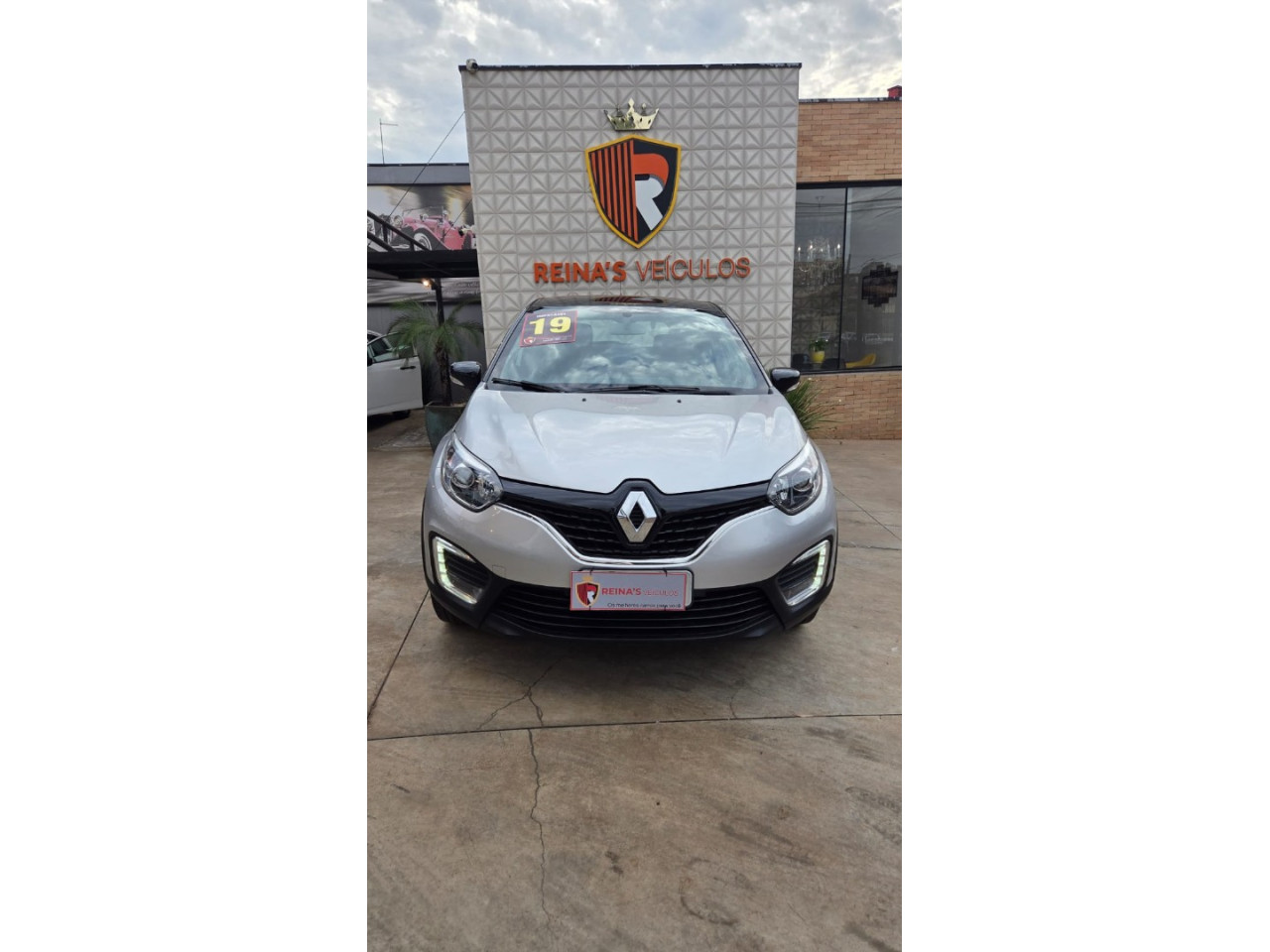 RENAULT Captur 1.6 16V 4P FLEX SCE LIFE X-TRONIC CVT