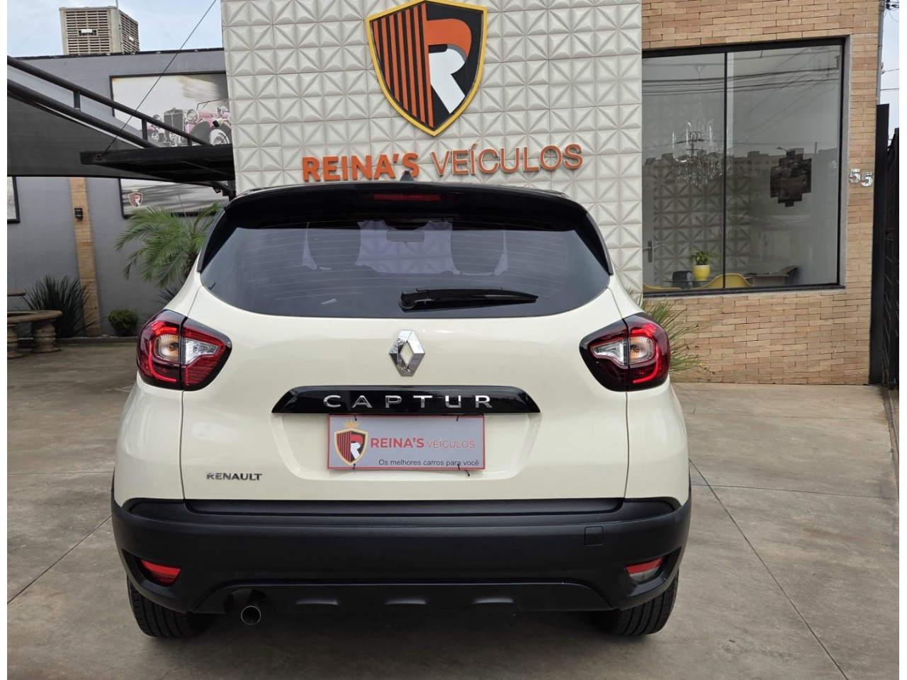 RENAULT Captur 1.6 16V 4P SCE ZEN X-TRONIC AUTOMÁTICO CVT