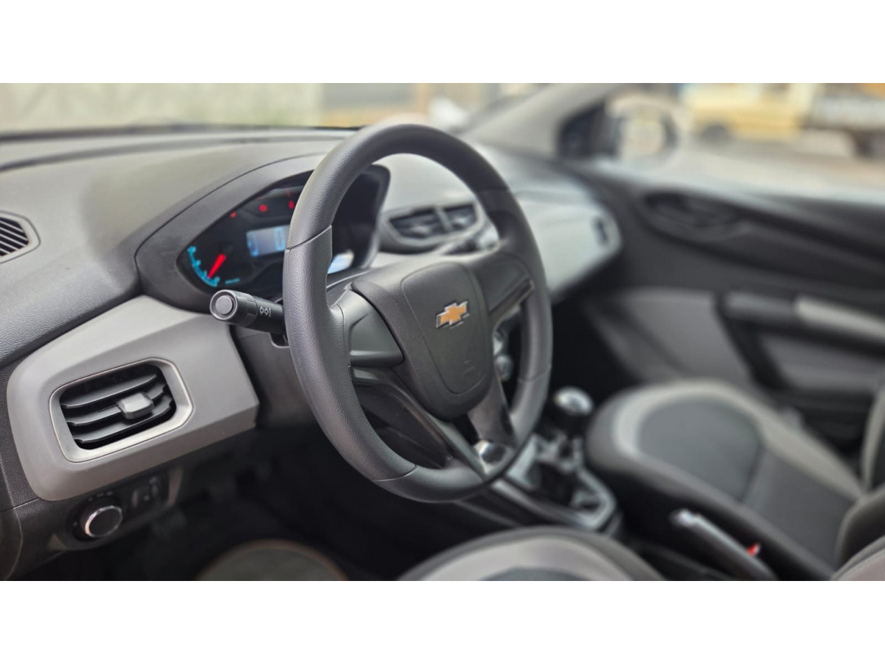 CHEVROLET Onix Hatch 1.0 4P FLEX LT