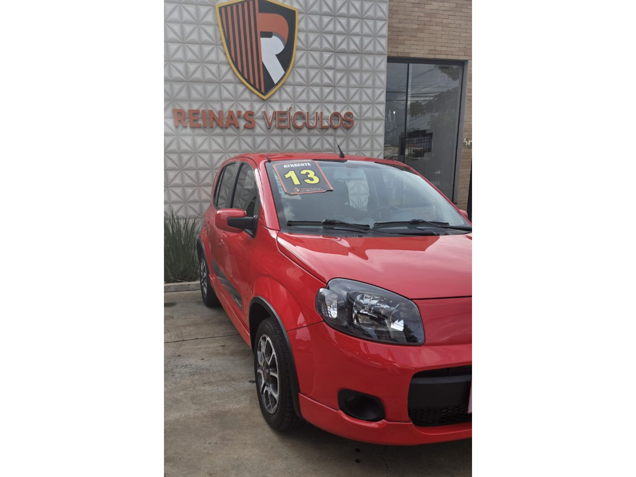 FIAT Uno 1.4 FLEX SPORTING