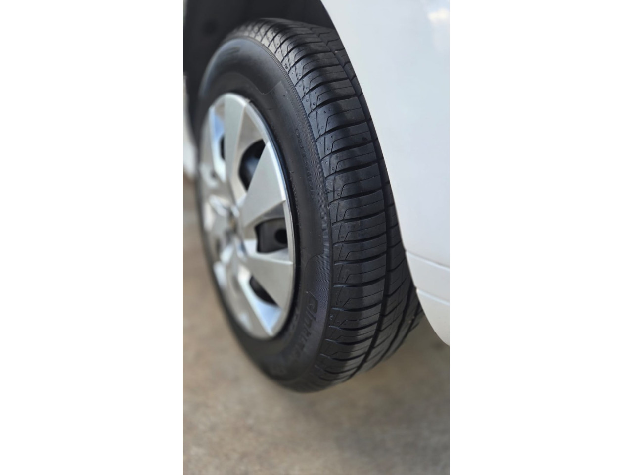 CHEVROLET Onix Hatch 1.4 4P FLEX LT