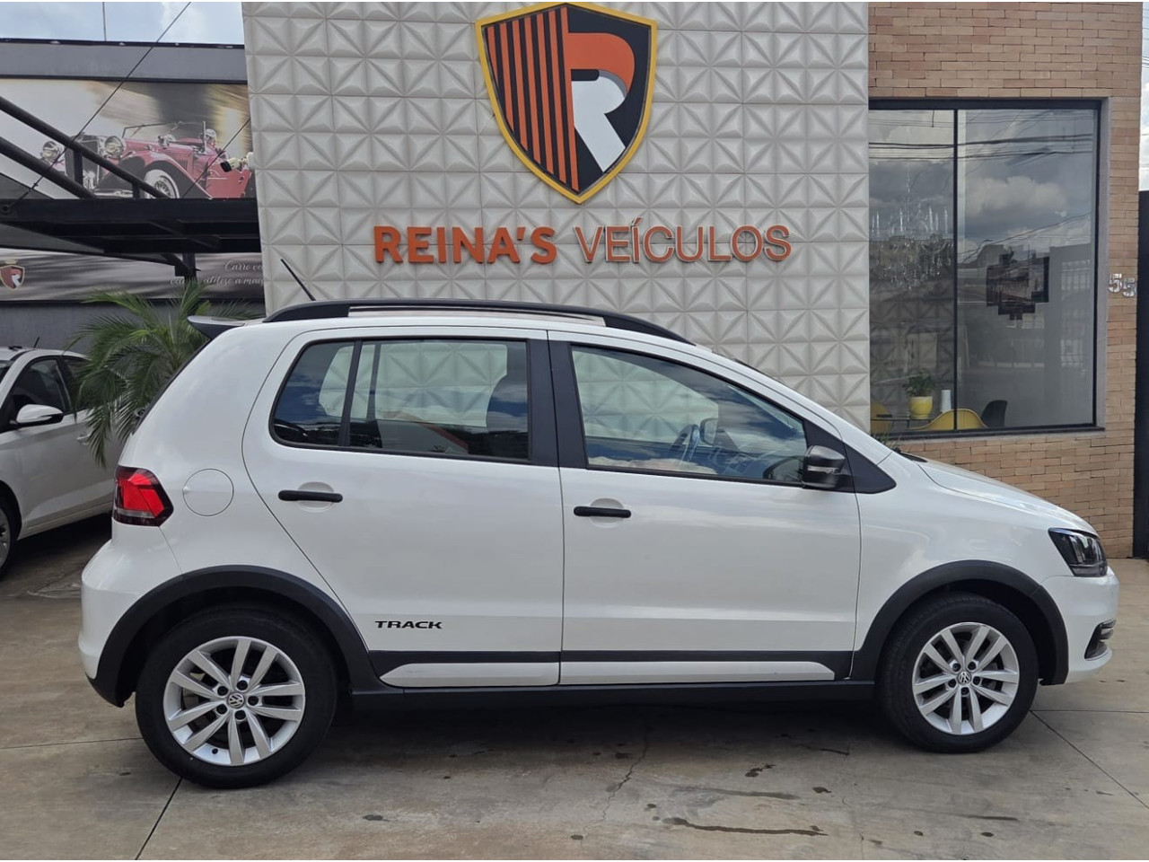 VOLKSWAGEN Fox 1.0 4P TRACK FLEX