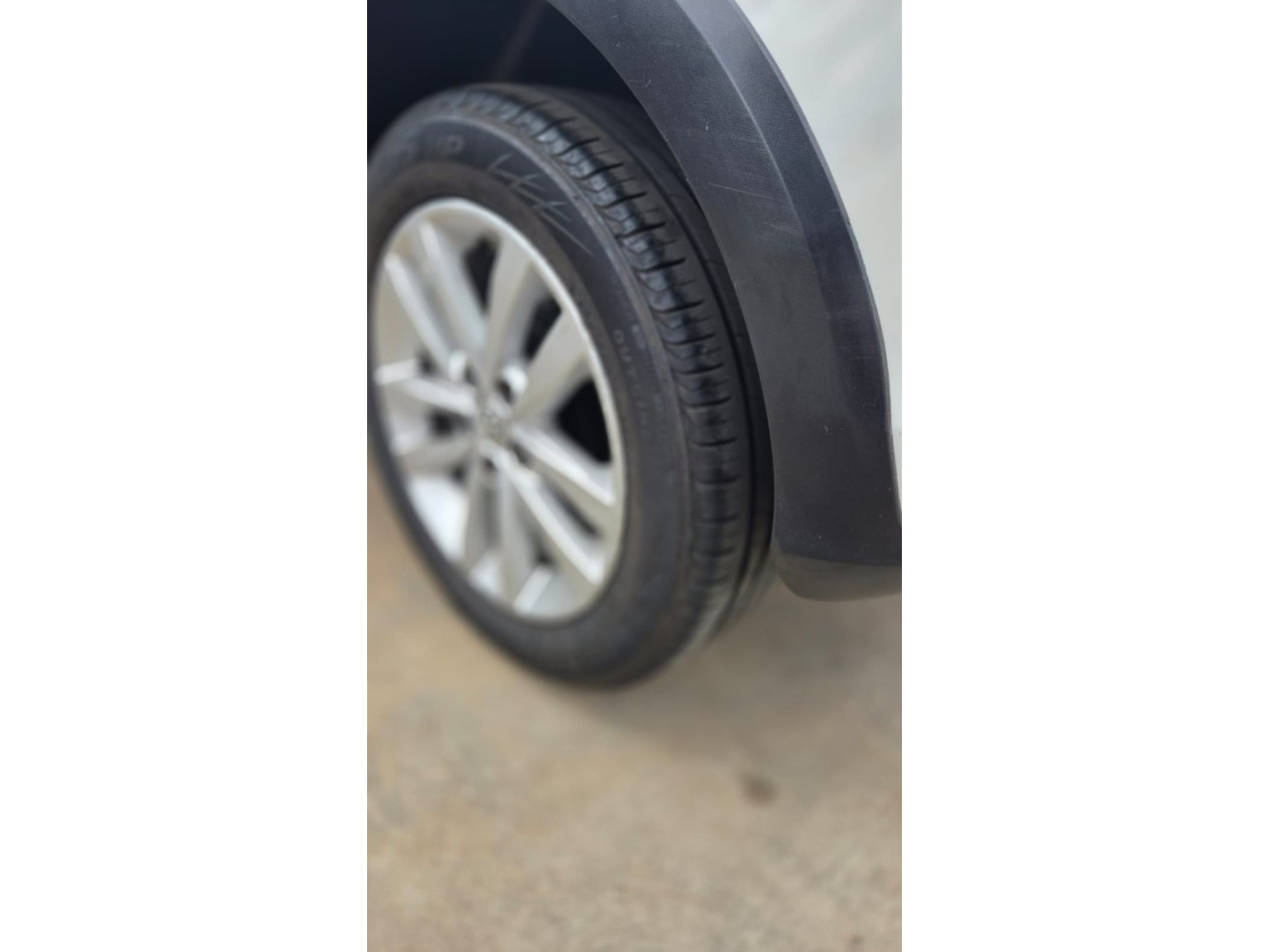 VOLKSWAGEN Fox 1.0 4P TRACK FLEX