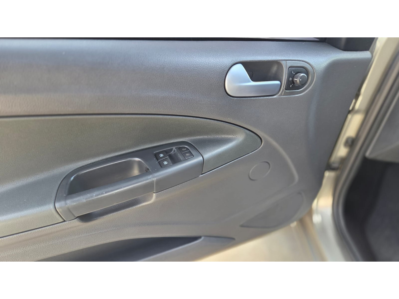 VOLKSWAGEN Voyage 1.0 4P TREND FLEX