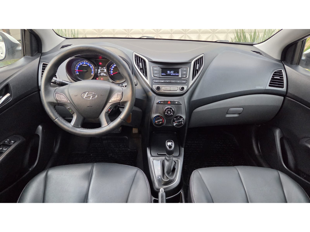 HYUNDAI HB 20 Sedan 1.6 16V 4P FLEX COMFORT AUTOMÁTICO