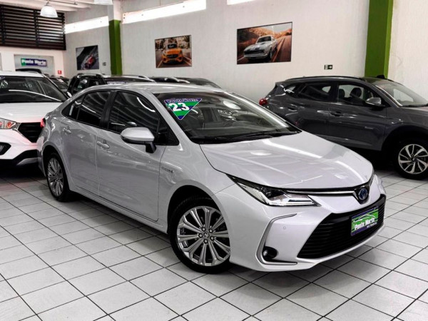 Corolla 1.8 VVT-I HYBRID ALTIS