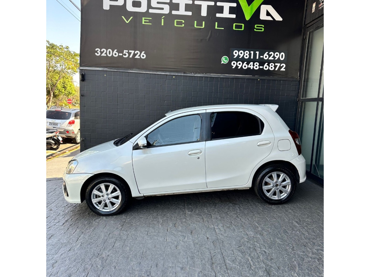 Etios Hatch 1.3 16V 4P FLEX X AUTOMÁTICO