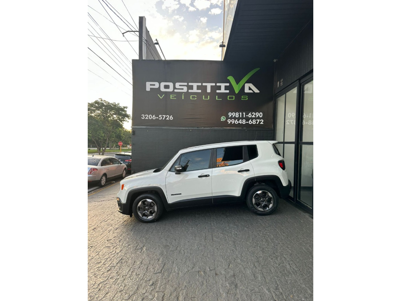 Renegade 1.8 16V 4P FLEX AUTOMÁTICO