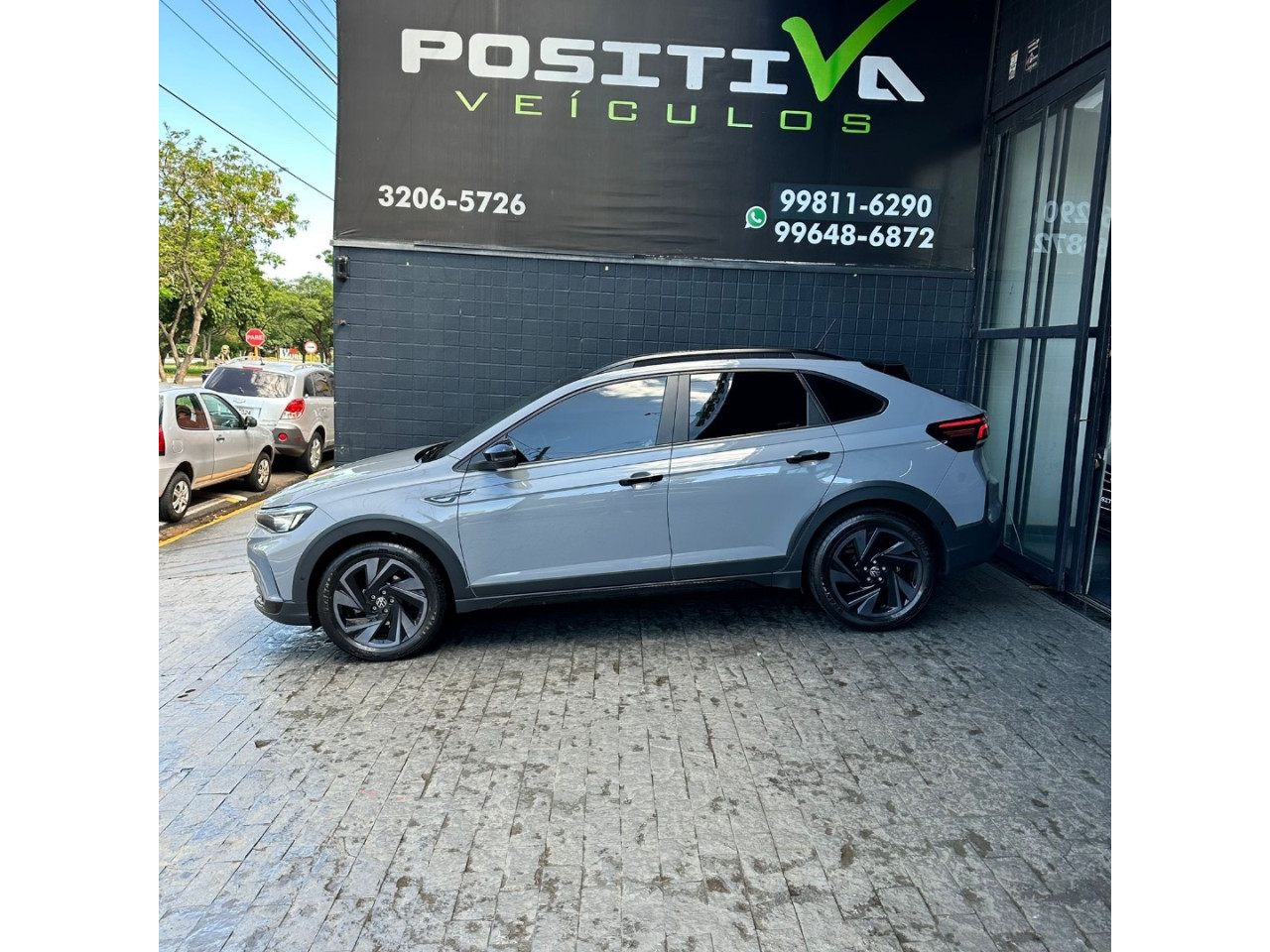 VOLKSWAGEN Nivus 1.0 4P FLEX 200 TSI HIGHLINE TURBO AUTOMÁTICO