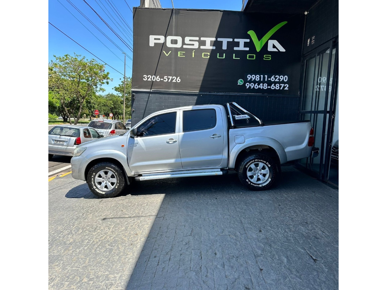 TOYOTA Hilux Caminhonete 2.7 16V 4P SR CABINE DUPLA AUTOMÁTICO