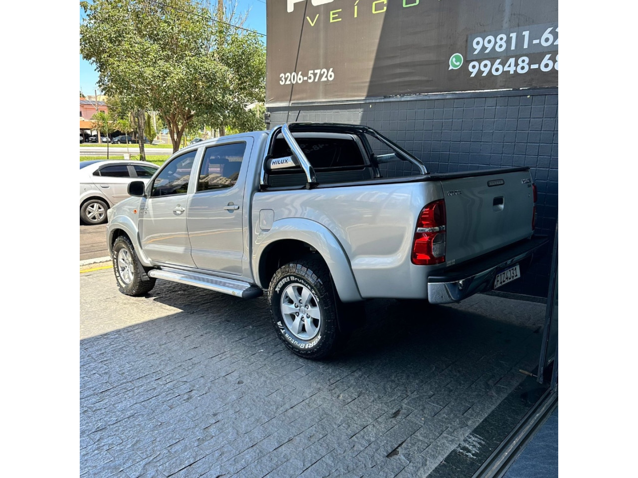 TOYOTA Hilux Caminhonete 2.7 16V 4P SR CABINE DUPLA AUTOMÁTICO