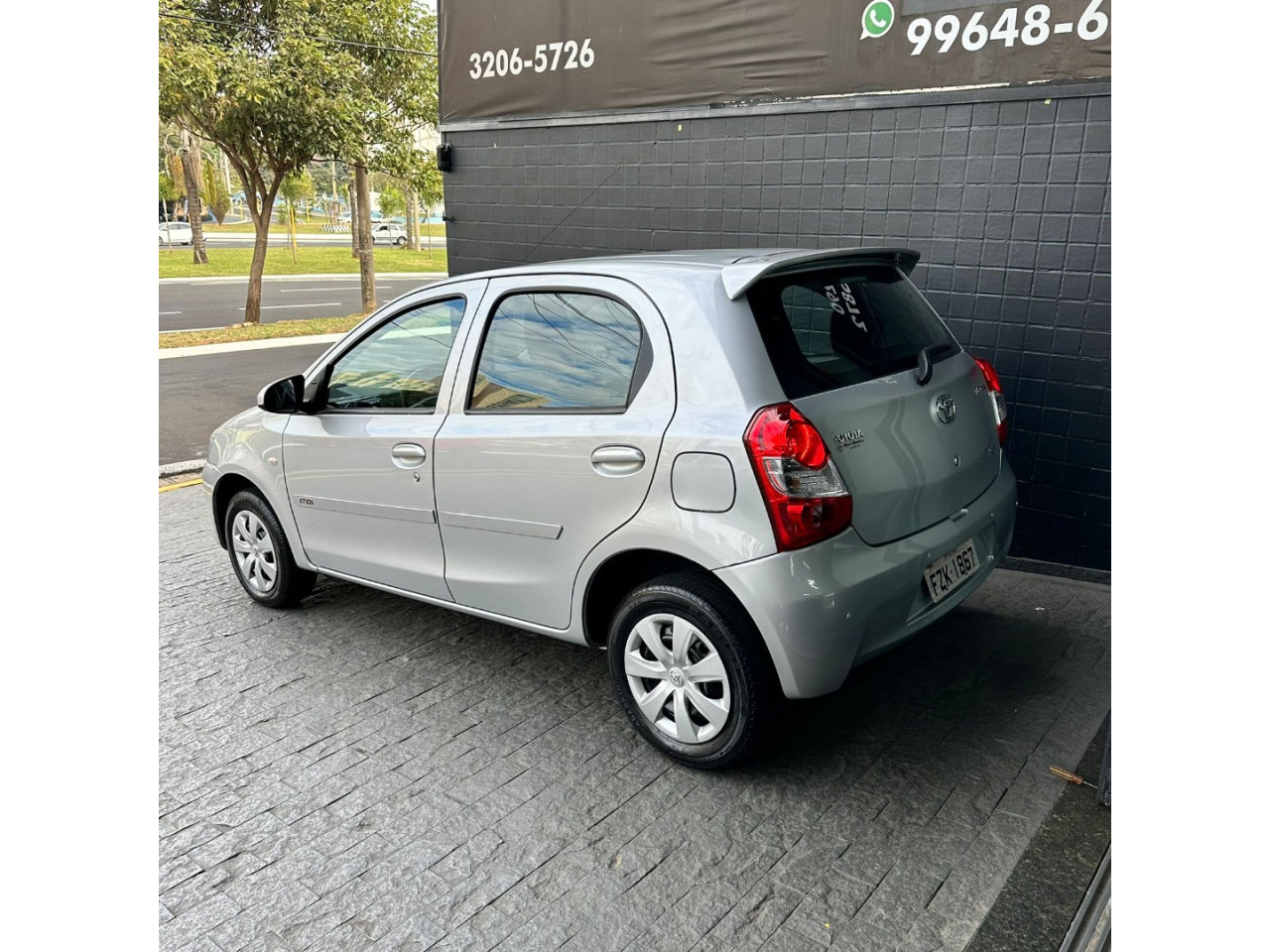 Etios Hatch 1.3 16V 4P FLEX X