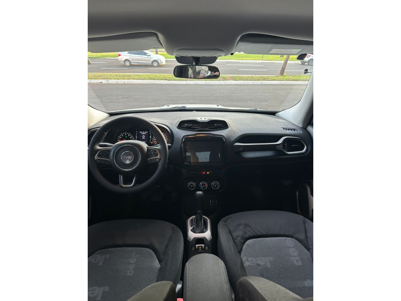 Renegade 1.8 16V 4P FLEX AUTOMÁTICO