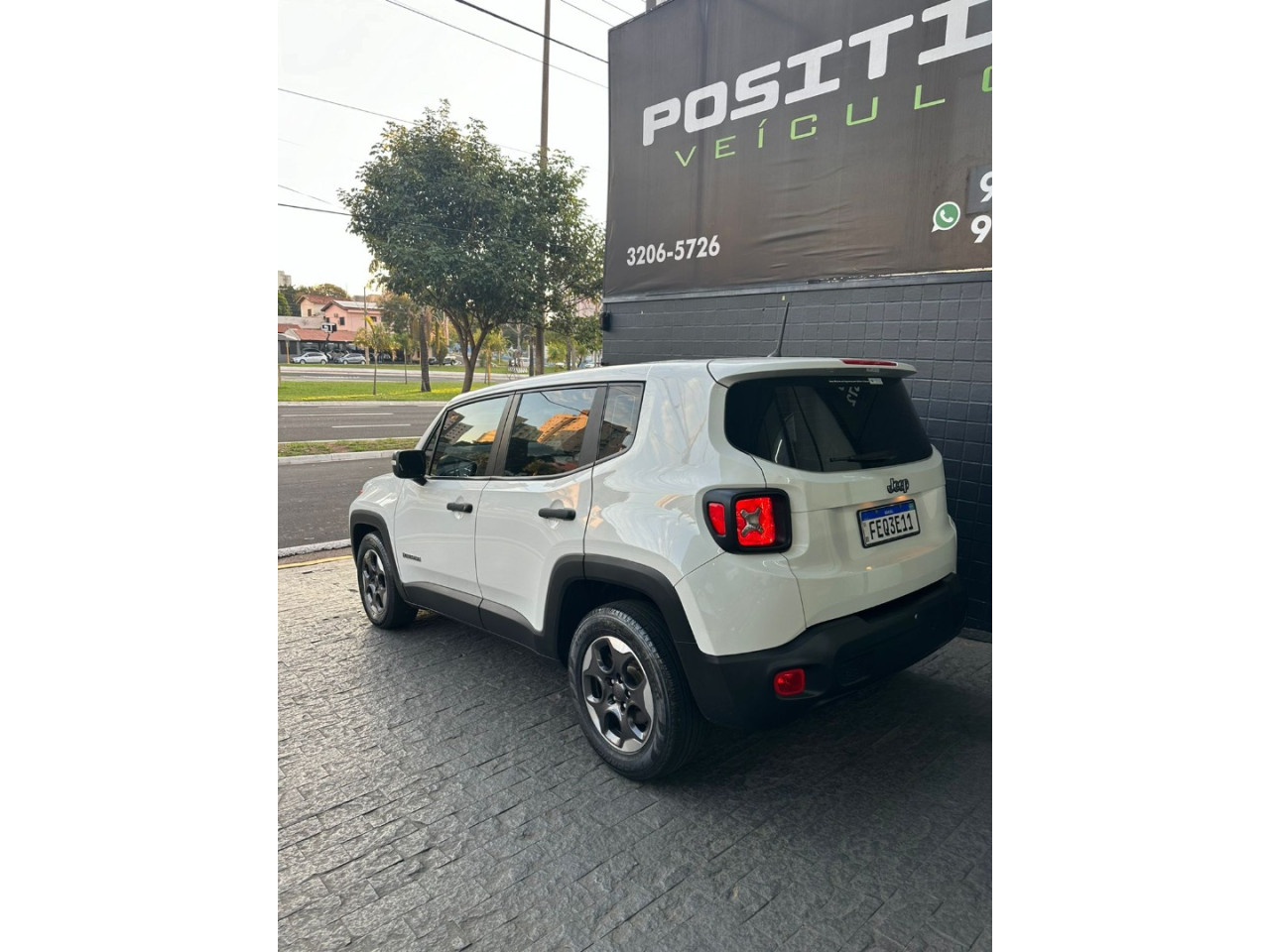 Renegade 1.8 16V 4P FLEX AUTOMÁTICO