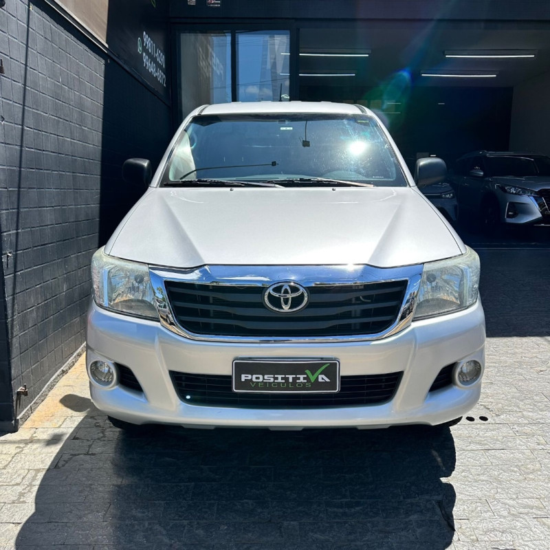 TOYOTA Hilux Caminhonete 2.7 16V 4P SR CABINE DUPLA AUTOMÁTICO