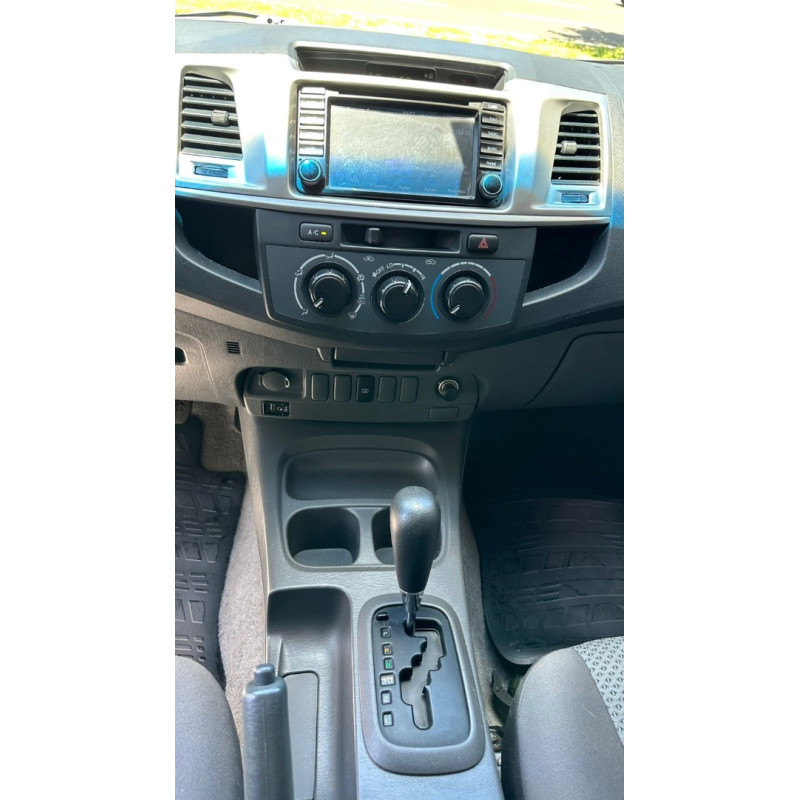 TOYOTA Hilux Caminhonete 2.7 16V 4P SR CABINE DUPLA AUTOMÁTICO