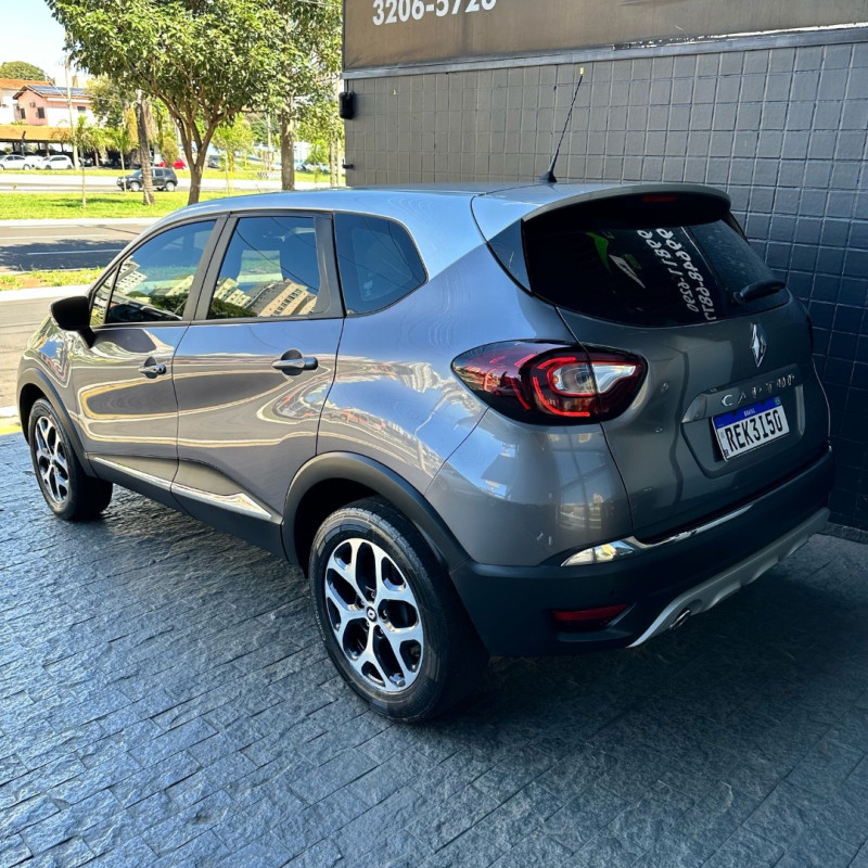 RENAULT Captur 1.6 16V 4P FLEX BOSE AUTOMÁTICO