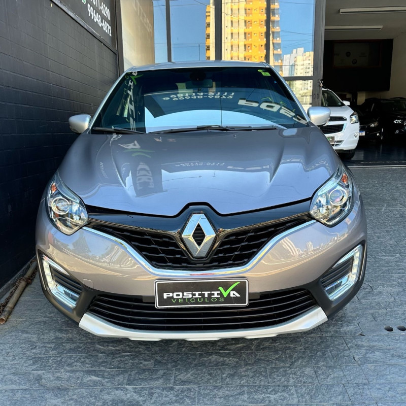 RENAULT Captur 1.6 16V 4P FLEX BOSE AUTOMÁTICO