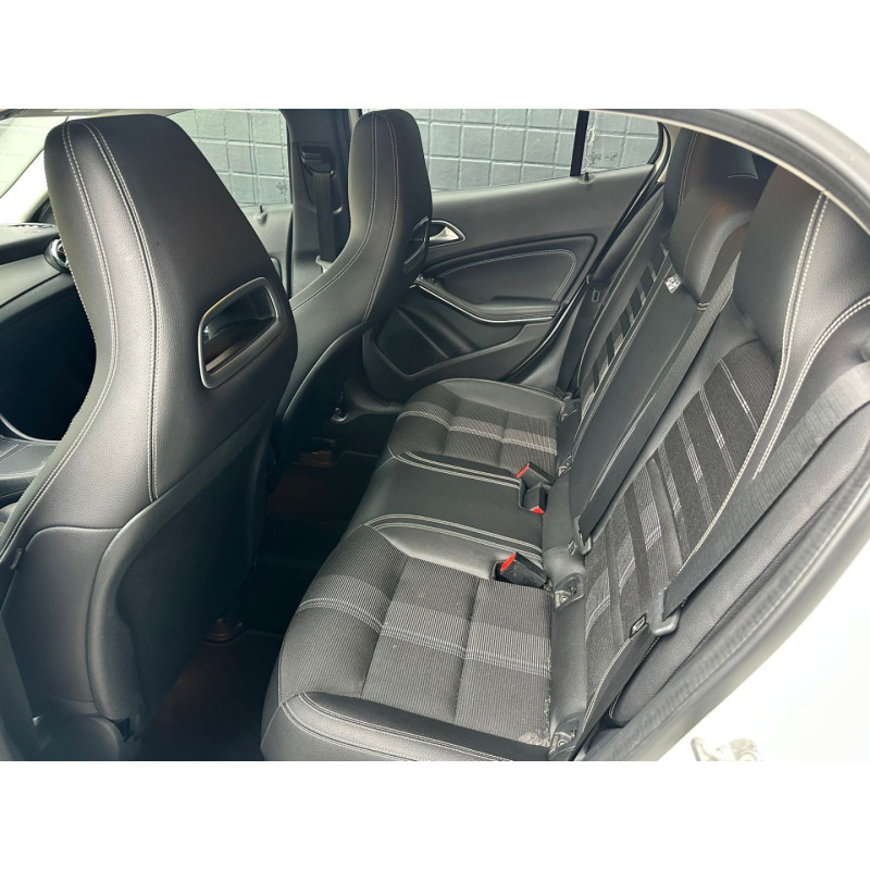 MERCEDES-BENZ GLA 200 1.6 16V 4P CGI ADVANCE TURBO AUTOMÁTICO