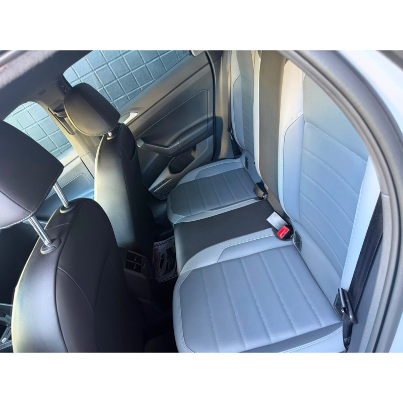 VOLKSWAGEN Nivus 1.0 4P FLEX 200 TSI HIGHLINE TURBO AUTOMÁTICO